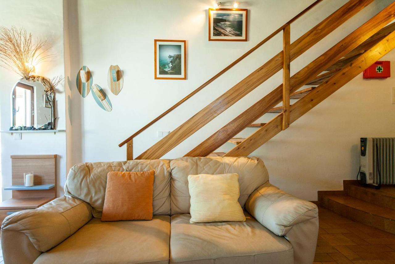 H - Montes De Praias Guesthouse อัลเจซูร์ ภายนอก รูปภาพ
