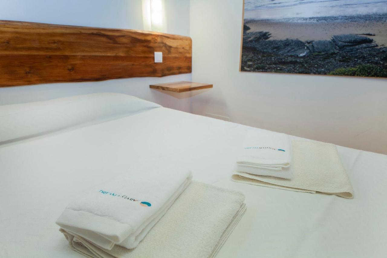 H - Montes De Praias Guesthouse อัลเจซูร์ ภายนอก รูปภาพ