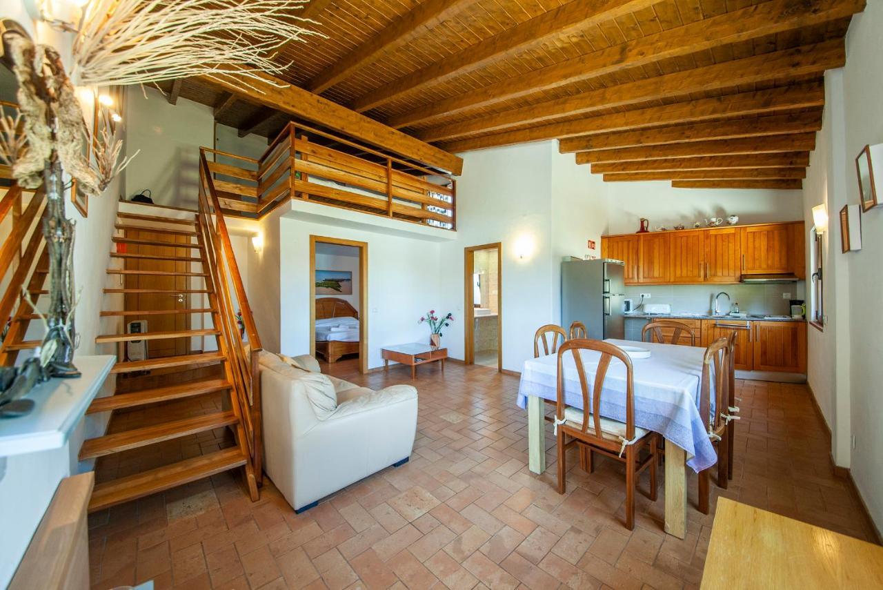 H - Montes De Praias Guesthouse อัลเจซูร์ ภายนอก รูปภาพ