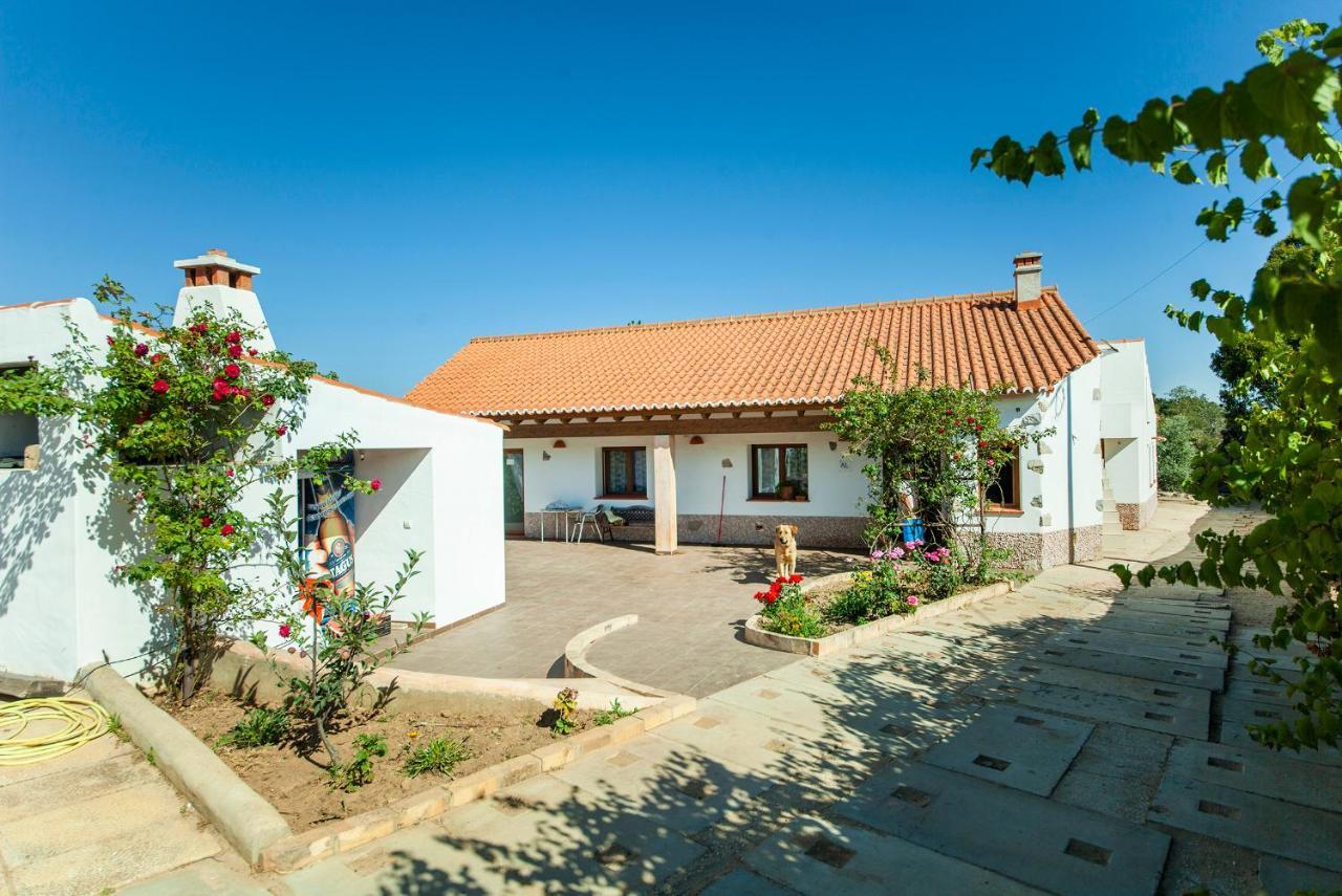 H - Montes De Praias Guesthouse อัลเจซูร์ ภายนอก รูปภาพ