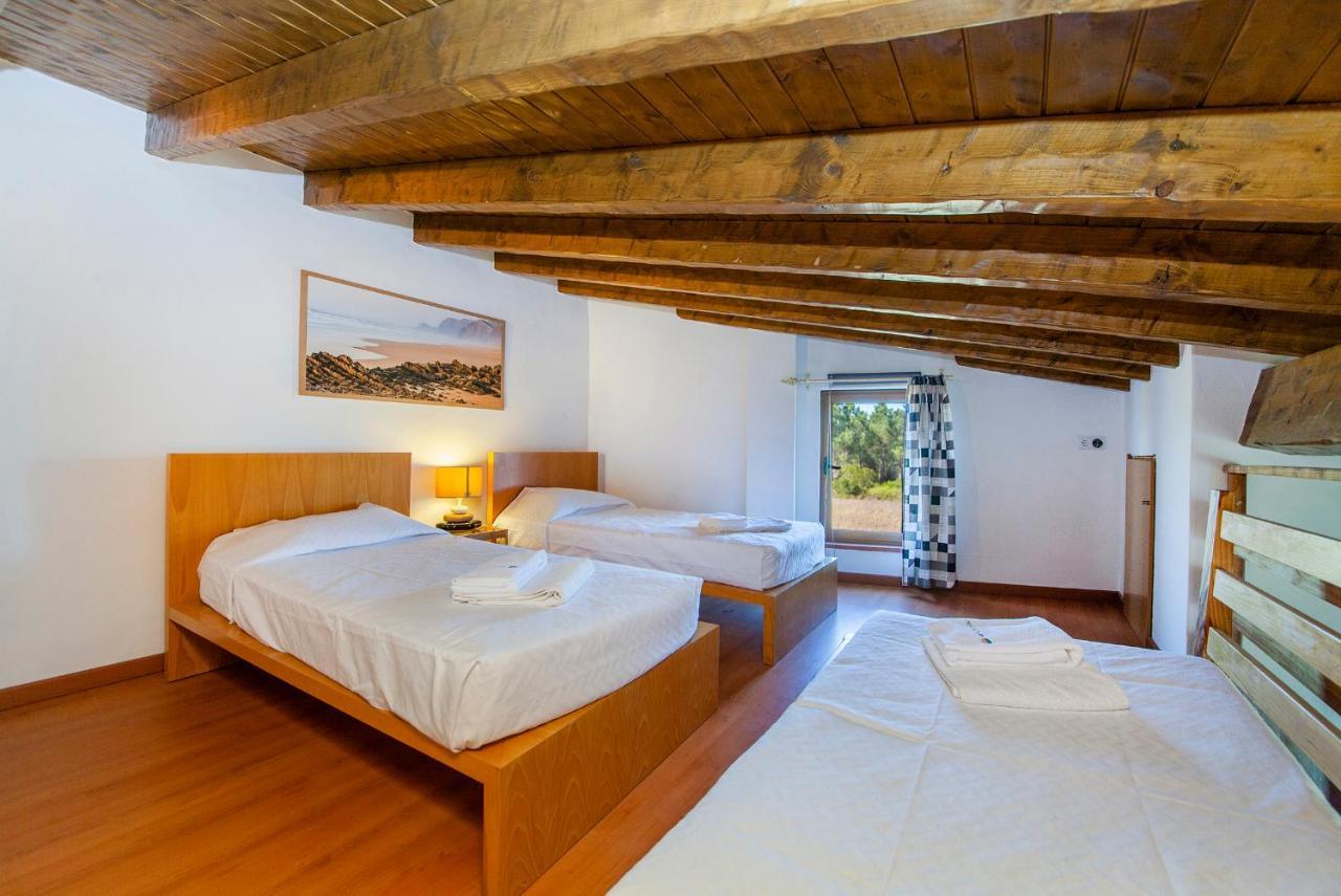 H - Montes De Praias Guesthouse อัลเจซูร์ ภายนอก รูปภาพ