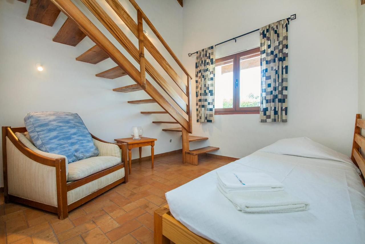 H - Montes De Praias Guesthouse อัลเจซูร์ ภายนอก รูปภาพ